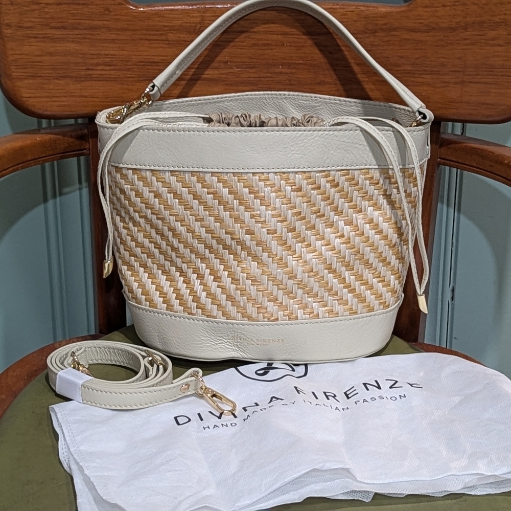Divina Firenze Bucket Bag New without Tags Italy